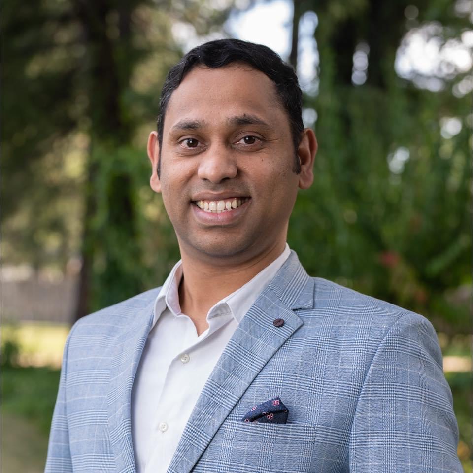 Srikanth Kodeboyina headshot
